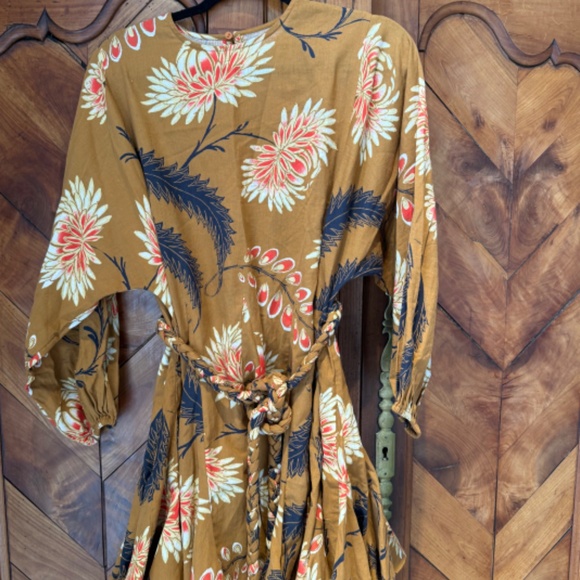 Rhode Fall Floral Dress - Picture 3 of 4